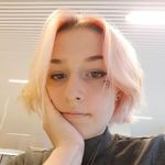 Profile Picture of Perrine (she/her) (@pe.ests) on Instagram