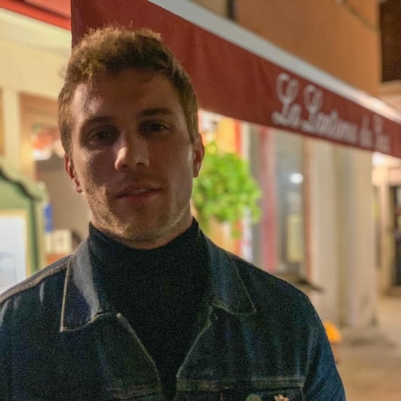 Profile Picture of Chris Good (@cgood37) on Poshmark