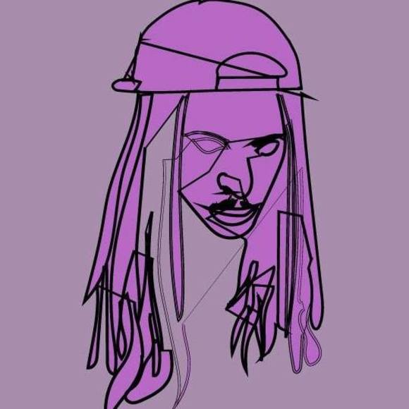 Profile Picture of Teddy Bogart (@teddybogart) on Poshmark