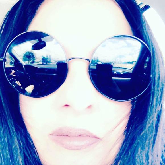 Profile Picture of Debra Hennerty-mena (@debrahennert732) on Poshmark