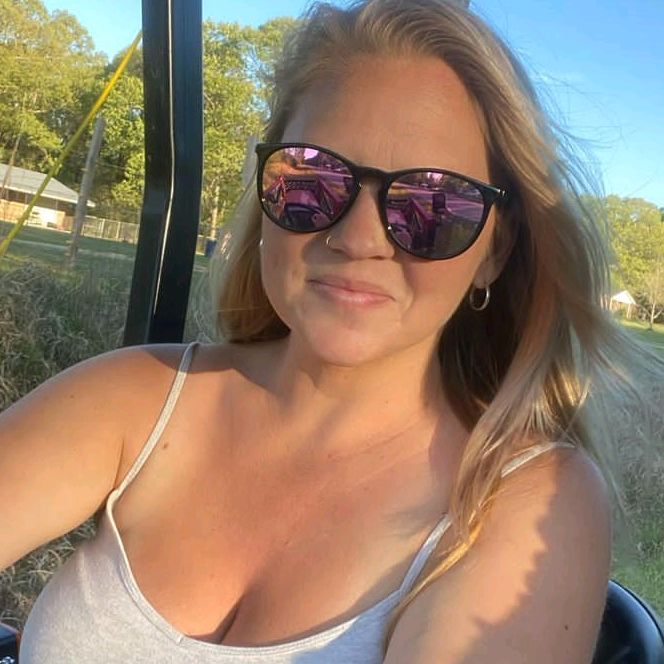 Profile Picture of Sandra Kemp (@sandrakemp19) on Tiktok