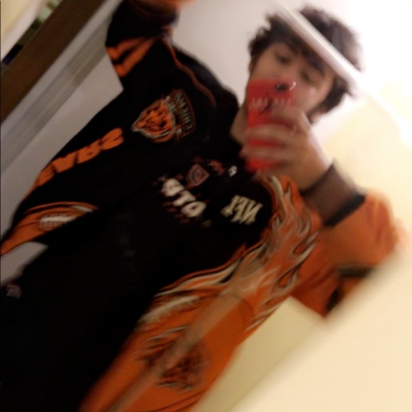 Profile Picture of Matthew Pappageoge (@mattpappageorge) on Poshmark