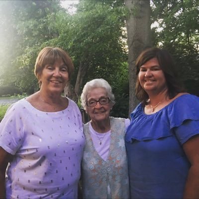 Profile Picture of Erin Carson (@dilrybec3) on Twitter