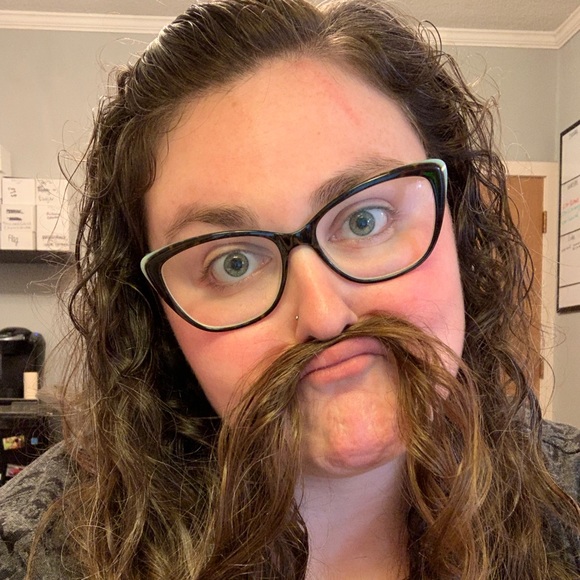 Courtney Wulff - Poshmark Profile Picture of Courtney Wulff (@wulffgang) on Poshmark