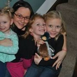 Profile Picture of Heather Pohlman (@beachbummomie) on Myspace