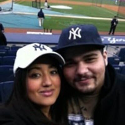 Profile Picture of Paula Costello (@PupDogTheUpDog) on Twitter