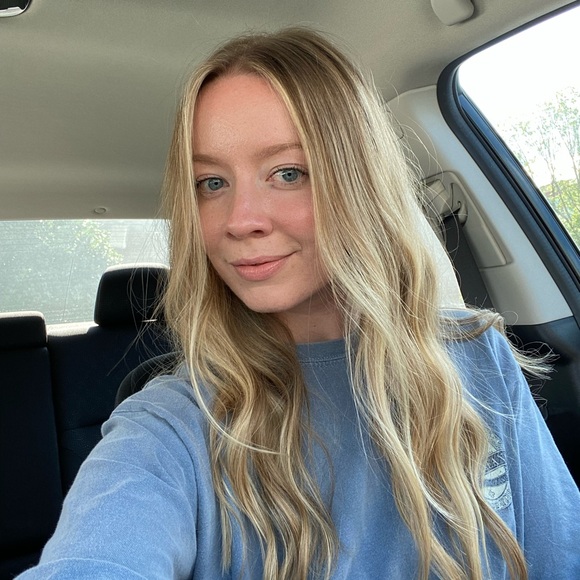 Profile Picture of Sarah Pitcher (@slyon7) on Poshmark
