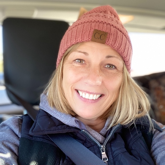 Profile Picture of Cindy Blankenship (@cinlou02) on Poshmark
