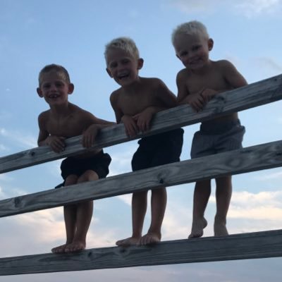 Profile Picture of Tony Pfeffer (@pfeffervball) on Twitter