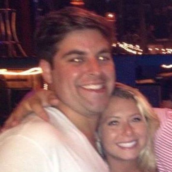 Profile Picture of Alex Nassar (@allax17) on Poshmark