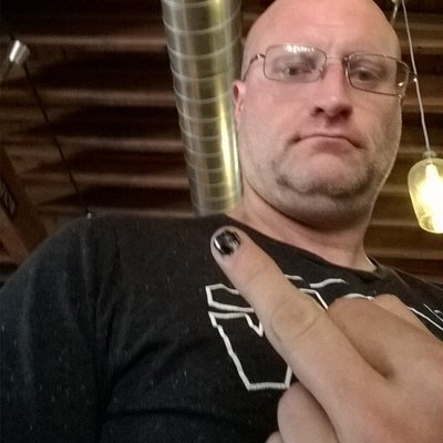 Profile Picture of Stephen Max Bloch (@DerBloch) on Twitter