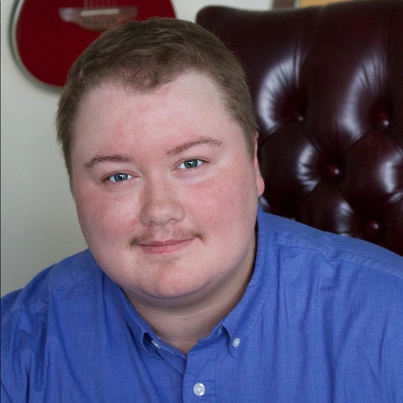 Profile Picture of Dan Hoban (@dhoban2015) on Poshmark