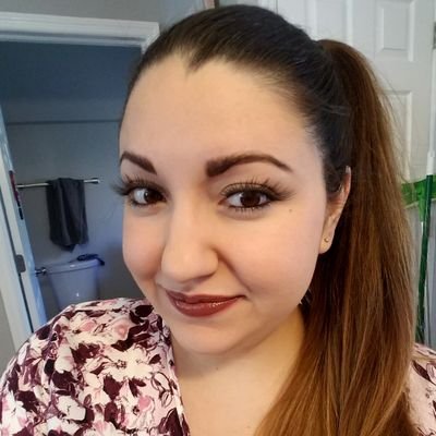 Profile Picture of Stephanie Boyd (@ihearteeyore) on Twitter