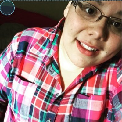 Profile Picture of Toni Powers (@Toeknee_17) on Twitter