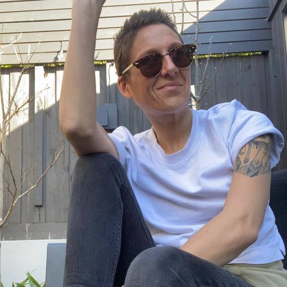 Profile Picture of Kate Stonehouse (@kate_stonehouse) on Poshmark