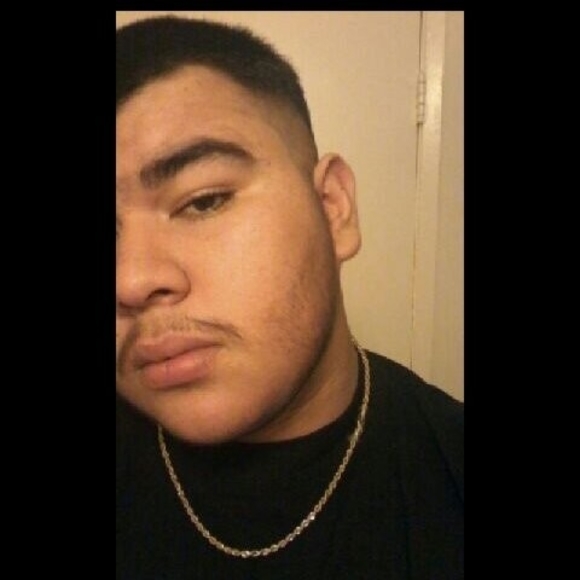 Profile Picture of Andrew Gonzalez (@nnjjjjjj) on Poshmark