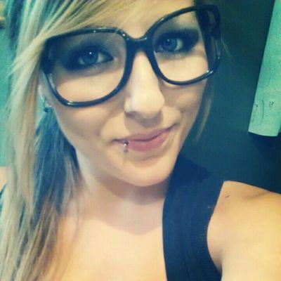 Profile Picture of Amber Timms (@ambertimms411) on Twitter
