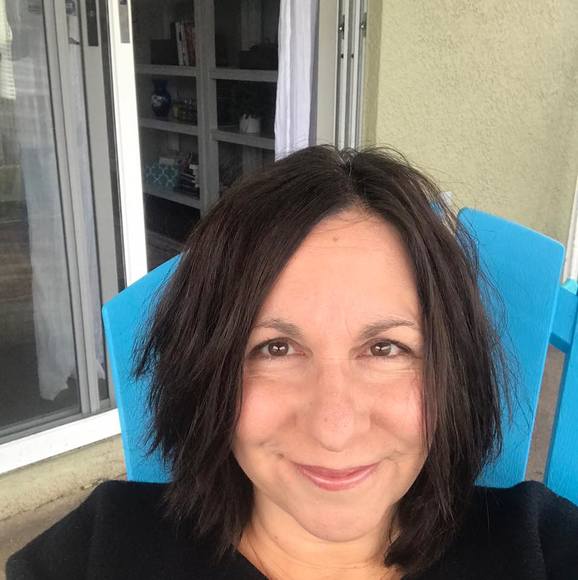 Profile Picture of Michele Chow (@peacemomma3) on Poshmark