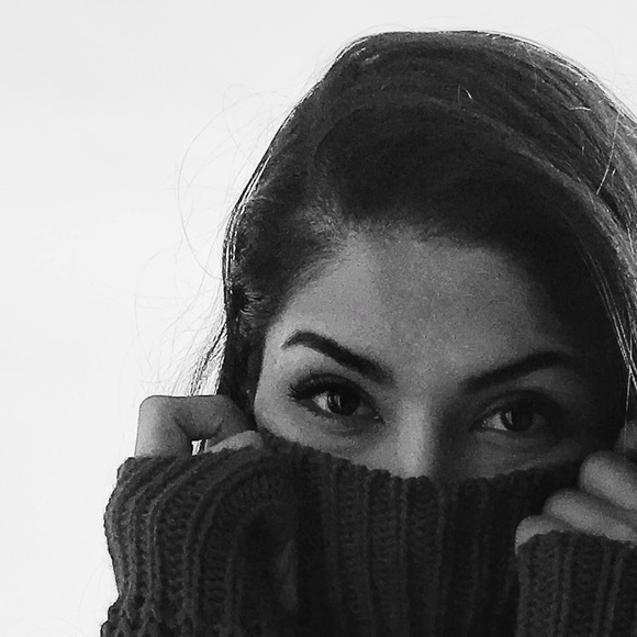 Profile Picture of Maryam Khatibi (@maryamkhatibi) on Poshmark