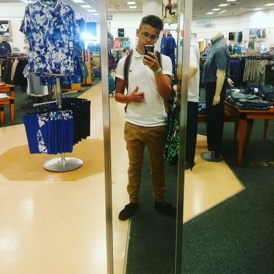 Profile Picture of Joshua B. Batts (@321_7290) on Twitter