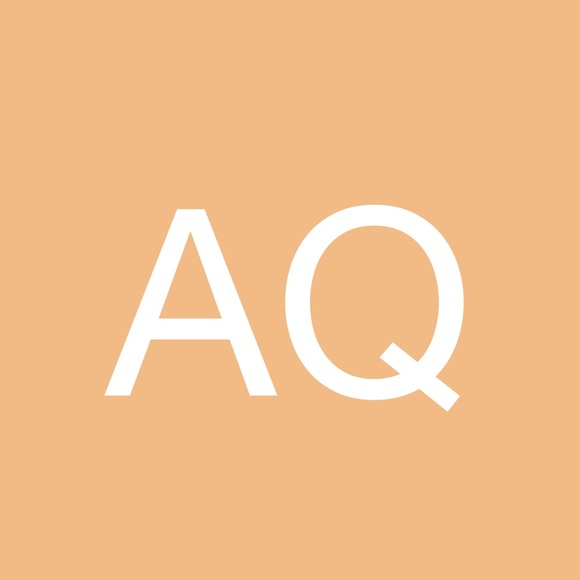 Profile Picture of Ava Quinn (@avabrookeq) on Poshmark