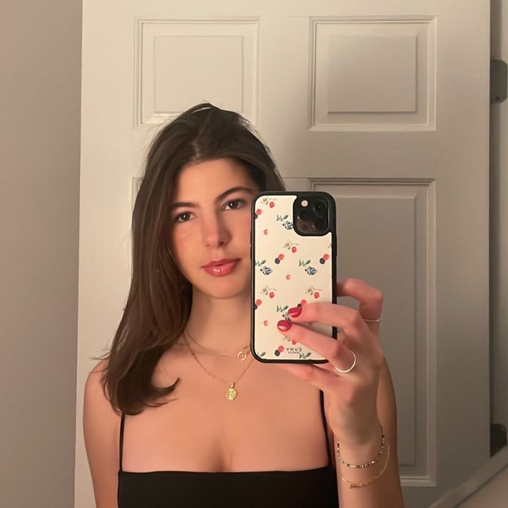 Profile Picture of anya splitgerber (@anya.brin) on Tiktok