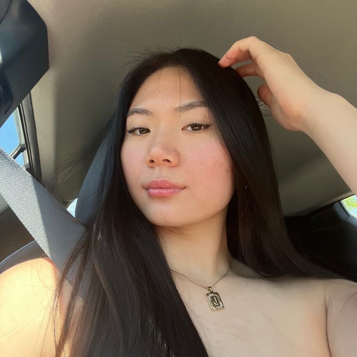 Profile Picture of Jennifer Henry (@katjenhen15) on Tiktok