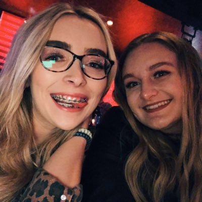Profile Picture of Leah Jo Hogan (@LeahJoHogan) on Twitter