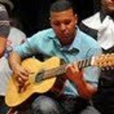 Profile Picture of Alex 7 Cordas (@alex7cordas) on Twitter