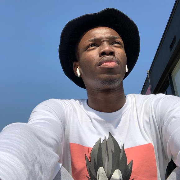 Profile Picture of Ivan Gborkorquellie (@ivangbork) on Poshmark