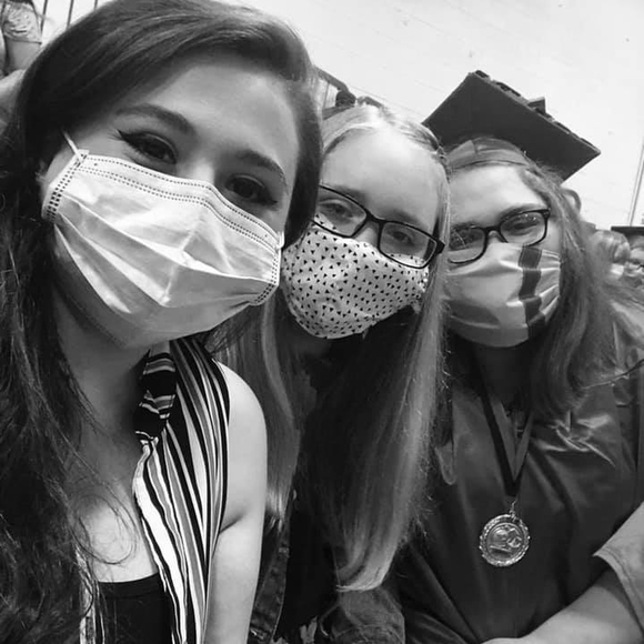 Profile Picture of Lydia Lewallen (@lydiaj55) on Poshmark