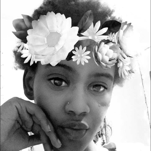 Profile Picture of Baylee Jackson (@bayleejackson12) on Poshmark