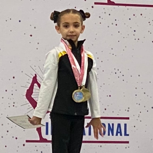 Profile Picture of Lee Haliniewski (@halinslp) on Poshmark