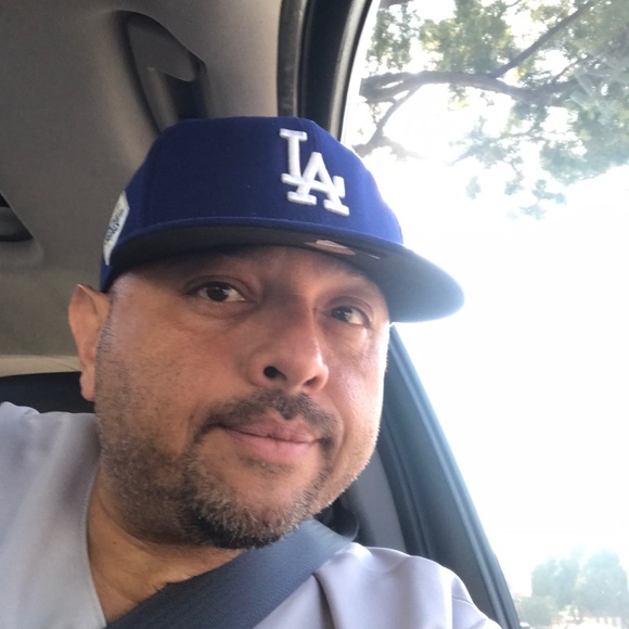 Profile Picture of Jason Ramdwar (@jasonramdwar) on Poshmark