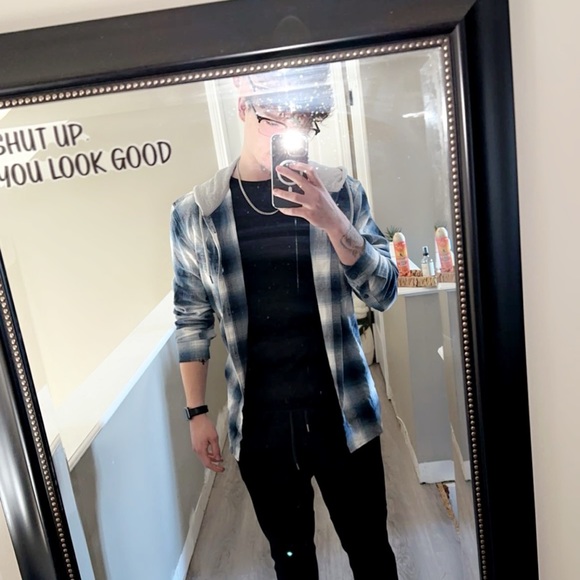 Profile Picture of Konnor Markesbery (@markesberyk01) on Poshmark