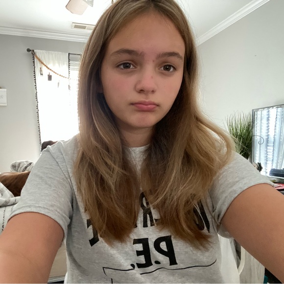 Profile Picture of Keely Roberts (@keelyeroberts) on Poshmark