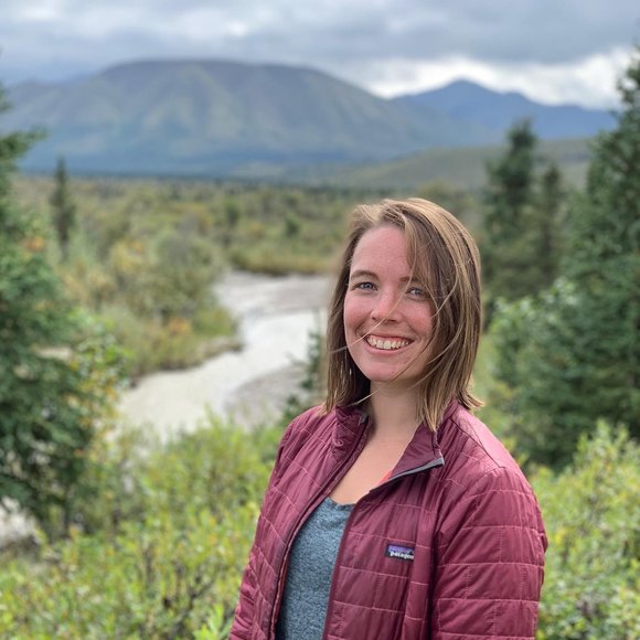 Profile Picture of Ali Wrynn (@aliwrynn) on Poshmark