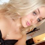 Profile Picture of carrlyn hunter (@carrlyngrace) on Instagram