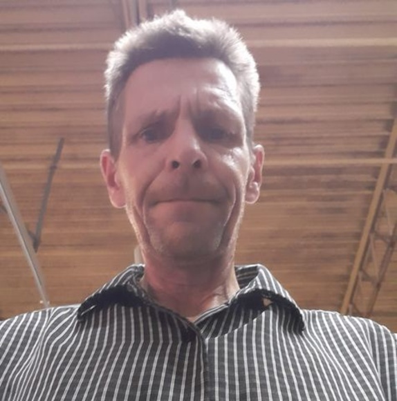 Profile Picture of Daniel Donahue (@dd4952965) on Poshmark