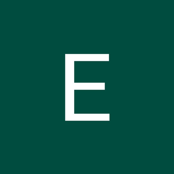 Profile Picture of Ellen Vaal58 (@othaneal9) on Poshmark