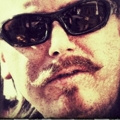 Profile Picture of David Laroche (@dave_la_roche) on Twitter