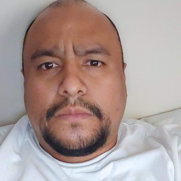 Profile Picture of Jose Zavaleta (@josezavaleta82) on Poshmark