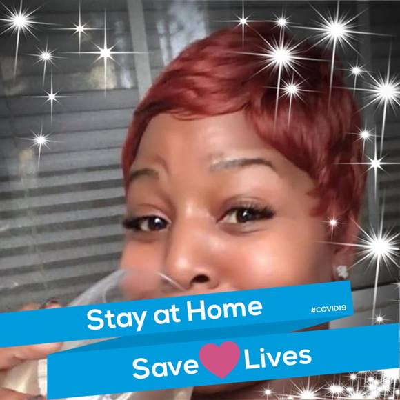 Profile Picture of Delia Butts (@deliasutton77) on Poshmark