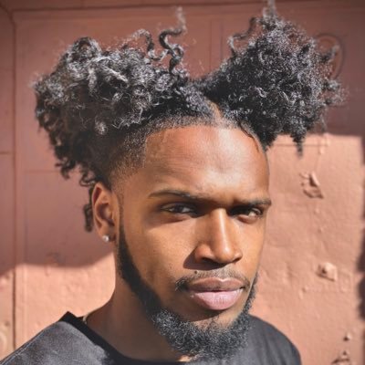 Profile Picture of ⚡️2Flizzle⚡️ (@2Flizzle) on Twitter