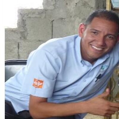 Profile Picture of David  Marmolejos (@elpequechombo) on Twitter