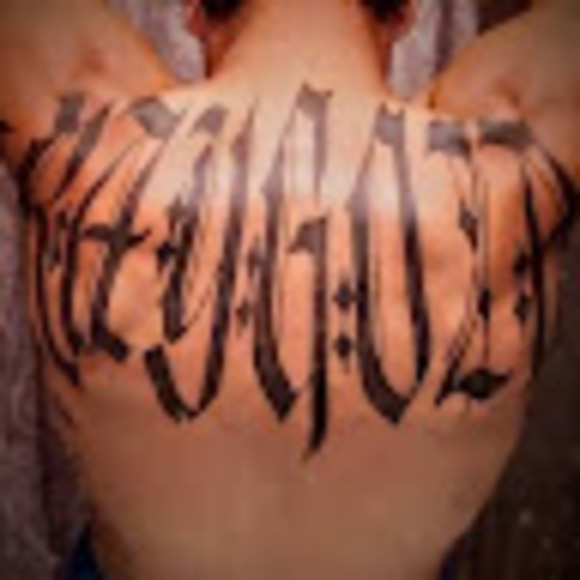 Profile Picture of Alex Raygoza (@alex_raygoza) on Poshmark