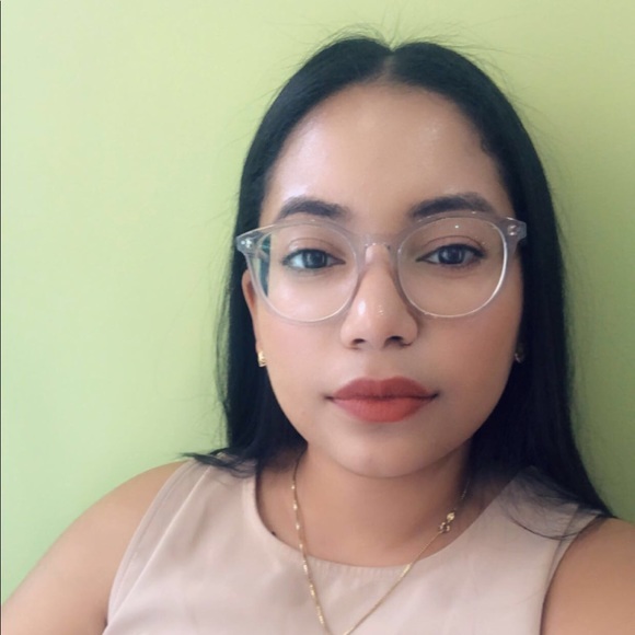 Profile Picture of Rosanna Moquete (@mrose36) on Poshmark