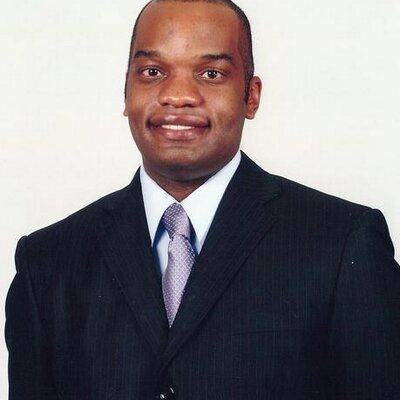 Profile Picture of Dr. Robert Gray (@DrRobGray) on Twitter