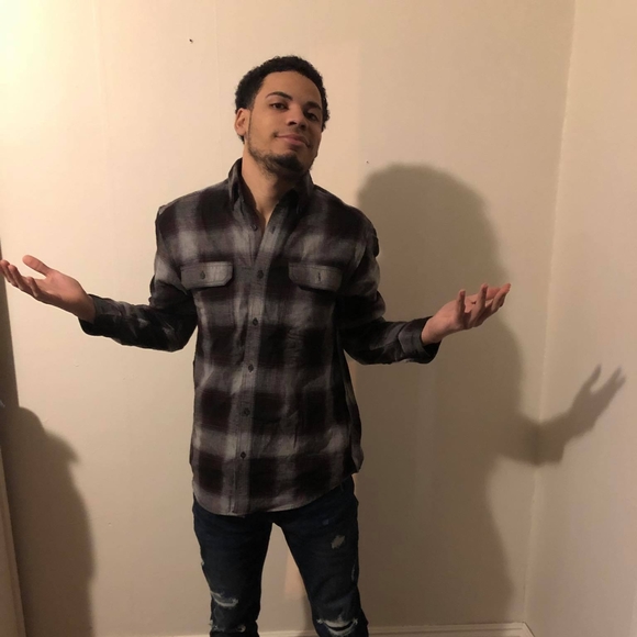 Profile Picture of Dominic Richardson (@principecaesar) on Poshmark