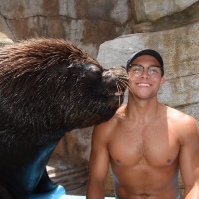 Profile Picture of Devon Reeves (@Devon_Reeves00) on Twitter